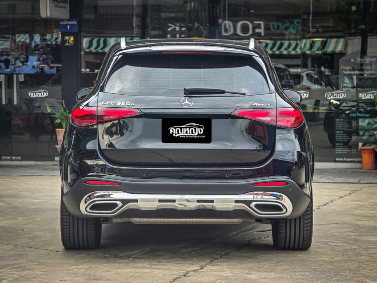 Mercedes-Benz GLC-Class 2023 GLC350e Utility-car ปลั๊กอินไฮบริด (PHEV) ไม่ติดแก๊ส เกียร์อัตโนมัติ ดำ รูปที่ 4