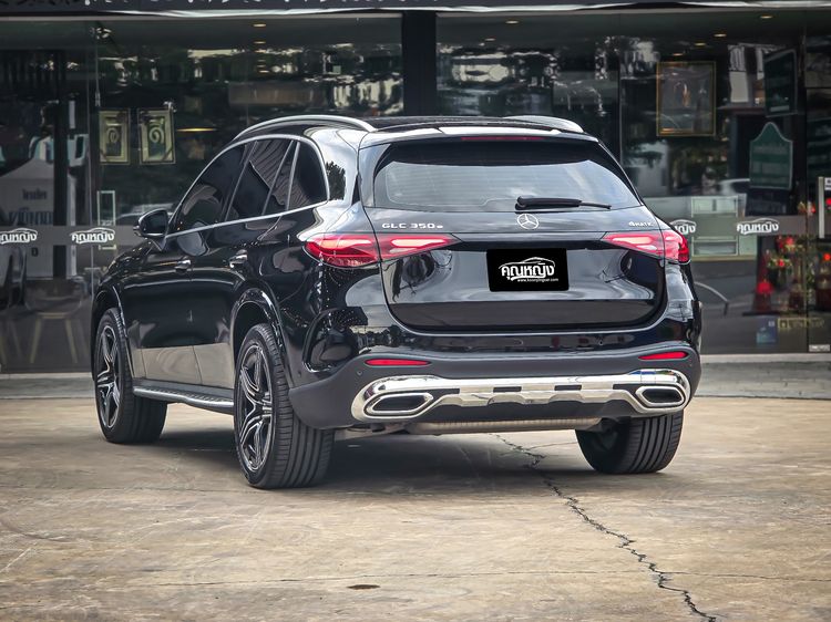 Mercedes-Benz GLC-Class 2023 GLC350e Utility-car ปลั๊กอินไฮบริด (PHEV) ไม่ติดแก๊ส เกียร์อัตโนมัติ ดำ รูปที่ 2