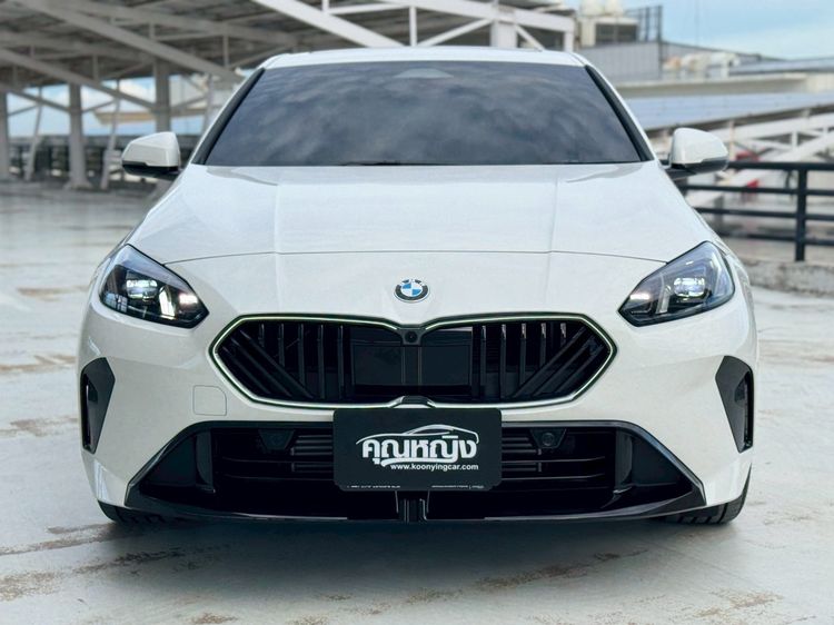 BMW Series 2 2025 220i Sedan เบนซิน ไม่ติดแก๊ส เกียร์อัตโนมัติ ขาว รูปที่ 3