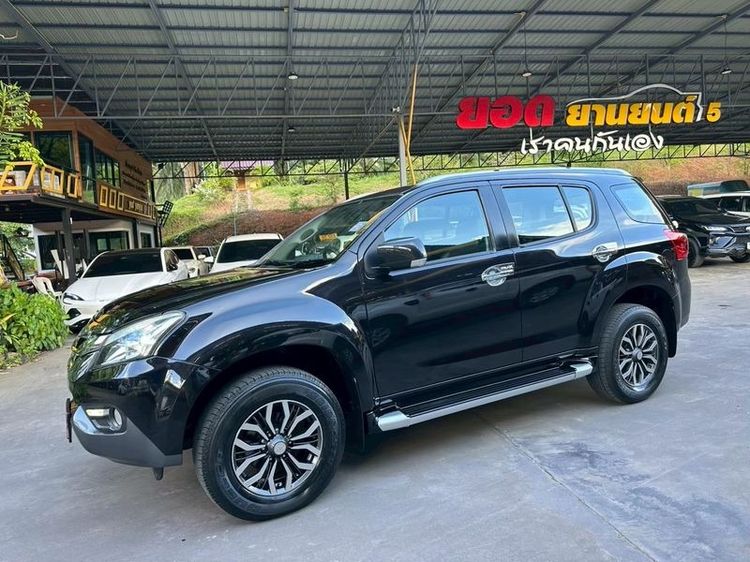 Isuzu MU-X 2016 3.0 4WD Utility-car ดีเซล ไม่ติดแก๊ส เกียร์อัตโนมัติ ดำ รูปที่ 4