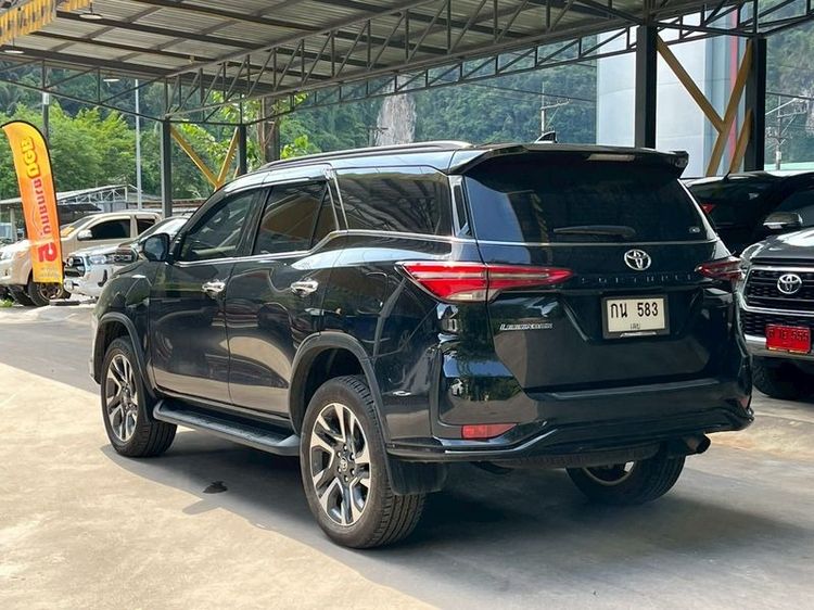Toyota Fortuner 2023 2.4 Legender Utility-car ดีเซล ไม่ติดแก๊ส เกียร์อัตโนมัติ ดำ รูปที่ 4