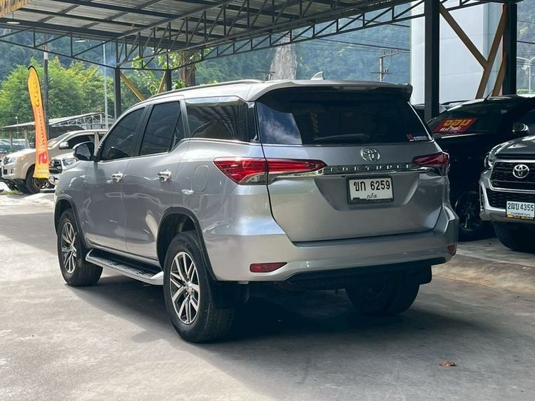 Toyota Fortuner 2018 2.4 V Utility-car ดีเซล ไม่ติดแก๊ส เกียร์อัตโนมัติ บรอนซ์เงิน รูปที่ 4