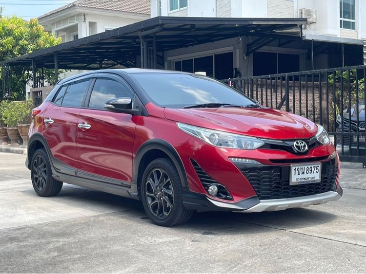 Toyota Yaris 2020 1.2 High Cross Sedan เบนซิน ไม่ติดแก๊ส เกียร์อัตโนมัติ แดง รูปที่ 2
