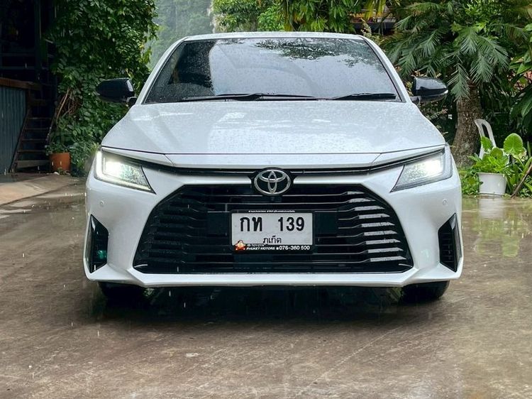 Toyota Yaris ATIV 2024 1.2 Premium Luxury Sedan เบนซิน ไม่ติดแก๊ส เกียร์อัตโนมัติ ขาว รูปที่ 2