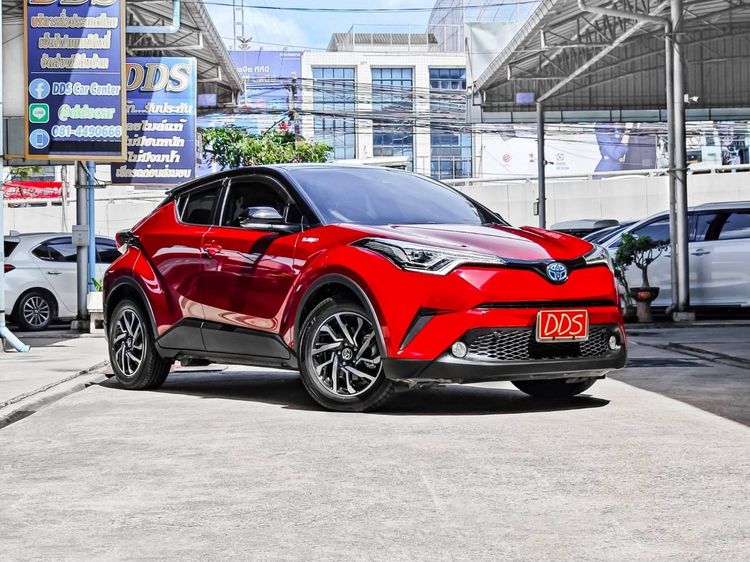 รถ Toyota C-HR 1.8 Hybrid Hi สี แดง