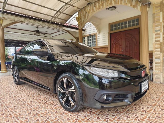 รถ Honda Civic 1.5 Turbo RS สี ดำ