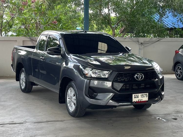 Toyota Hilux Revo 2024 Smart Cab 2.4 Entry Z Edition Pickup ดีเซล ไม่ติดแก๊ส เกียร์ธรรมดา เทา รูปที่ 3