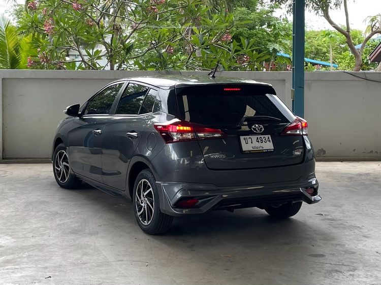 Toyota Yaris 2021 1.2 Sport Sedan เบนซิน ไม่ติดแก๊ส เกียร์อัตโนมัติ เทา รูปที่ 4