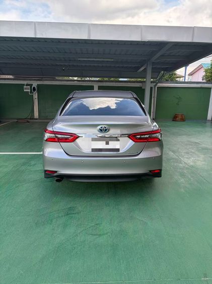 รถ Toyota Camry 2.5 HEV Premium Luxury สี เทา