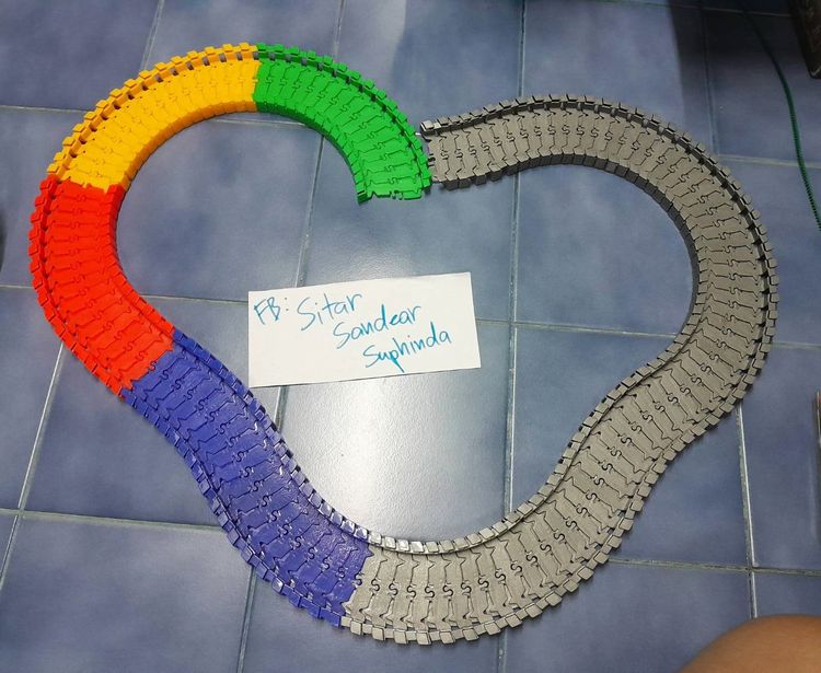 Magic Tracks หรือชุดรางรถไฟแบบยืดหยุ่นได้ รางรถของเล่น ส่งฟรี รูปที่ 2
