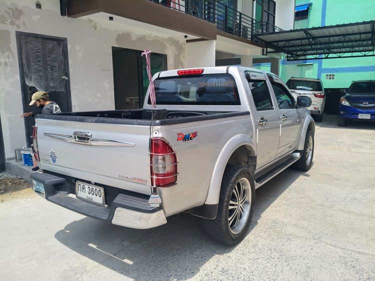Toyota Hilux Tiger 2005 3.0 SGL Pickup ดีเซล ไม่ติดแก๊ส เกียร์ธรรมดา เทา รูปที่ 2