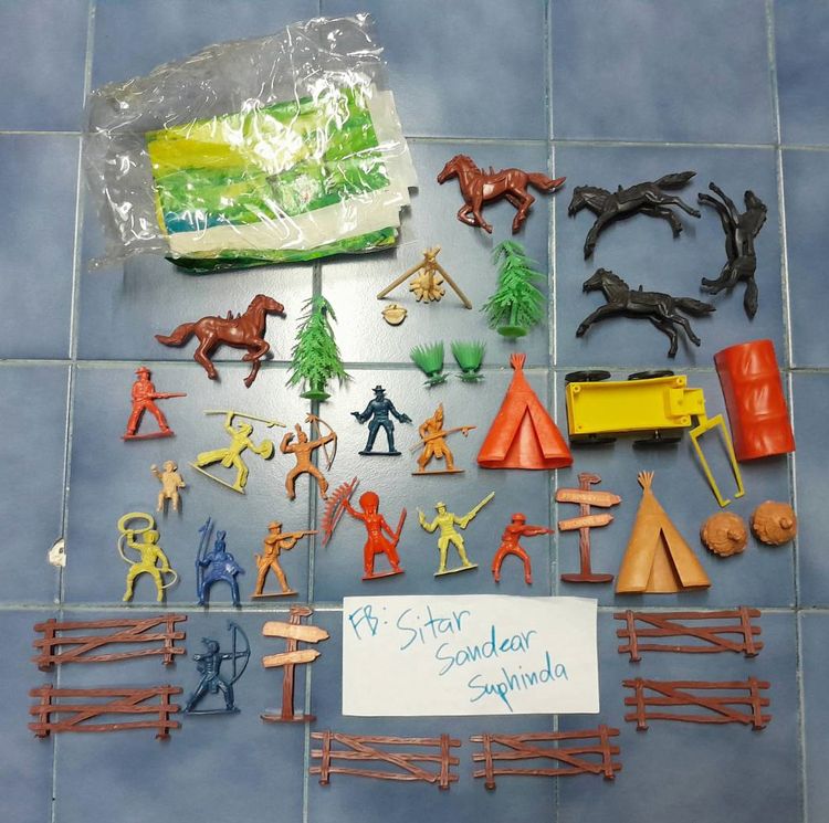 ของเล่น ชุด Cowboy อินเดียแดง ได้ทั้งเซตตามภาพ ส่งฟรี