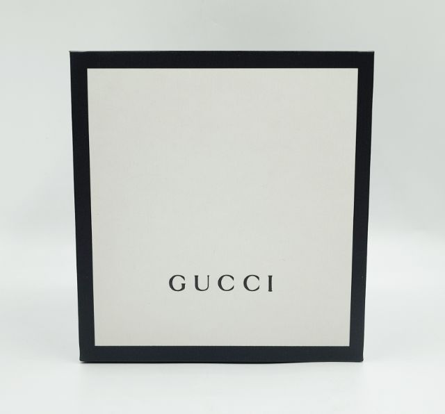 Gucci G-Frame White, Red and Blue Women's Watch YA147405 รูปที่ 5