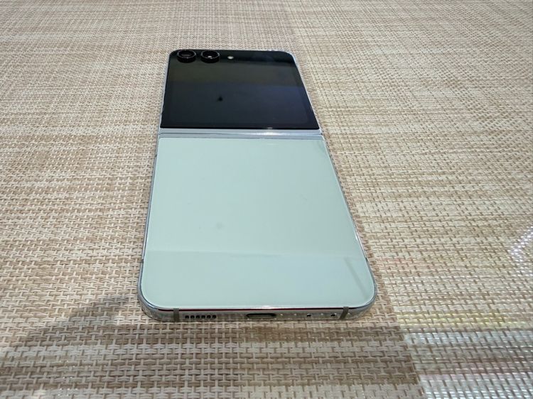 Samsung Flip5 512gb รูปที่ 2