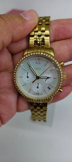 Fossil ES5358 สีทอง หน้าปัดมุก ประดับคริสตัล ครบกล่อง ใบเสร็จ Central รูปที่ 10