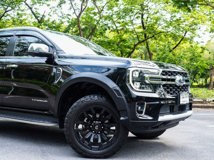 Ford Everest 2023 2.0 Titanium Plus 4WD Utility-car ดีเซล ไม่ติดแก๊ส เกียร์อัตโนมัติ ดำ รูปที่ 4