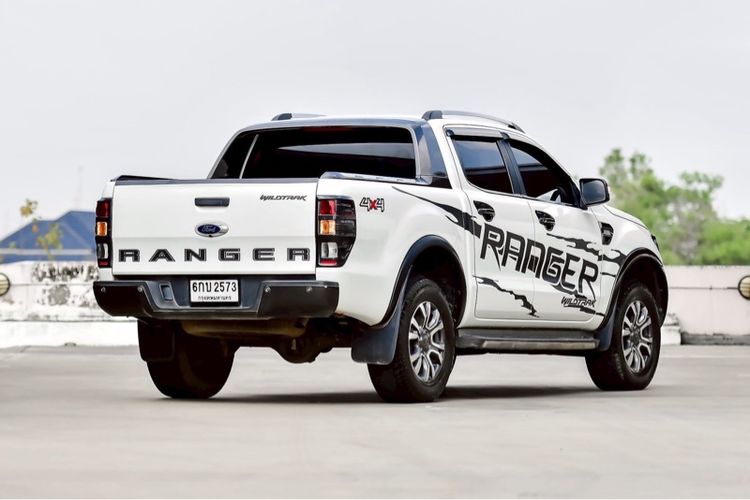 Ford Ranger 2017 3.2 Wildtrak 4WD Pickup ดีเซล ไม่ติดแก๊ส เกียร์อัตโนมัติ ขาว รูปที่ 4