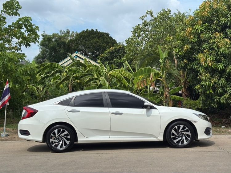Honda Civic 2016 1.8 EL i-VTEC Sedan เบนซิน ไม่ติดแก๊ส เกียร์อัตโนมัติ ขาว รูปที่ 4
