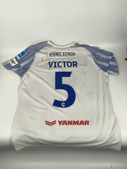 เสื้อบอลมีลายเซ็น รูปที่ 6