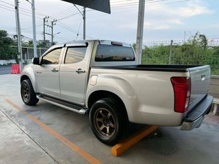 ISUZU ALL NEW Dmax Hi lander 2.5