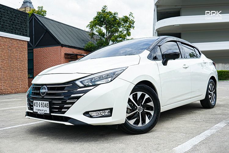 รถ Nissan Almera 1.0 VL สี ขาว