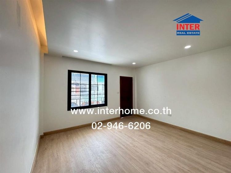 ทาวน์เฮ้าส์ 2 ชั้น 18 ตร.ว. หมู่บ้านแกรนด์วิลเลจ ลาดพร้าว80-3 ซอยลาดพร้าว80-3 ถนนลาดพร้าว ถนนซอยลาดพร้าว80-3 เขตบางกะปิ กรุงเทพมหานคร รูปที่ 4