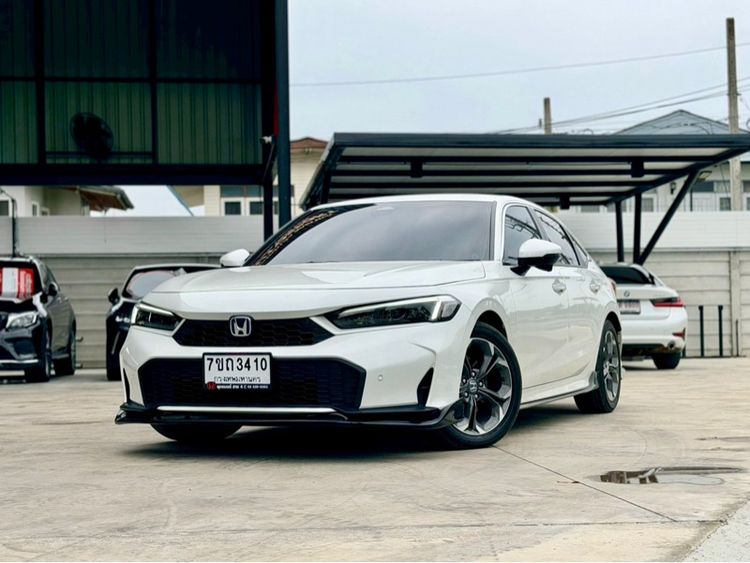 รถ Honda Civic 2.0 eHEV EL+ สี ขาว