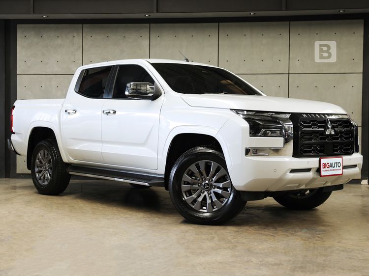Mitsubishi Triton 2025 2.4 Plus Ultra Pickup ดีเซล ไม่ติดแก๊ส เกียร์อัตโนมัติ ขาว