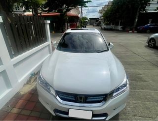 HONDA ACCORD 2.0EL HYBRID TECH