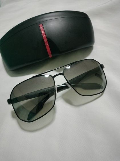 แว่นตากันแดด PRADA LINEA ROSSA มือสอง สวย99℅
