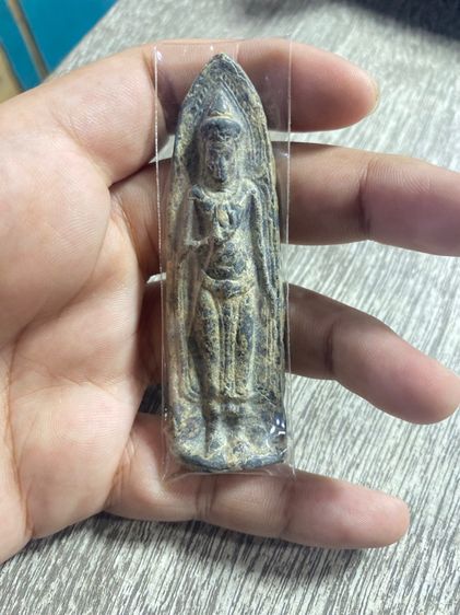พระร่วงหลังรางปืน