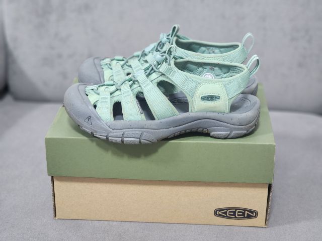 รองเท้า Keen รุ่น Women's NEWPORT H2 สี Granite Green