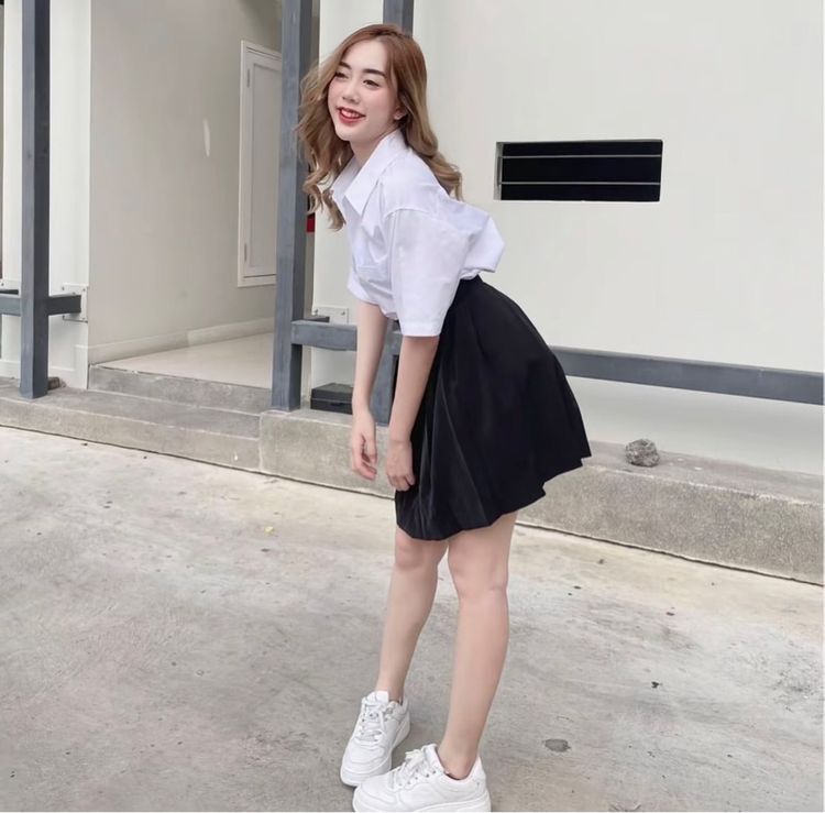 กระโปรงนักศึกษา รูปที่ 2