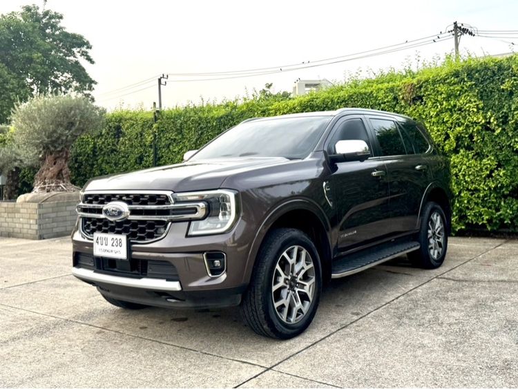 รถ Ford Everest 2.0 Bi-Turbo Titanium+ สี น้ำตาล