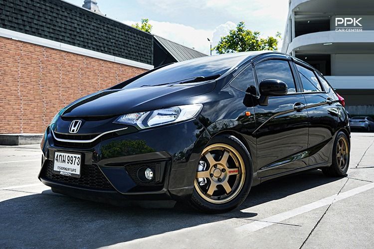 รถ Honda Jazz 1.5 S สี ดำ