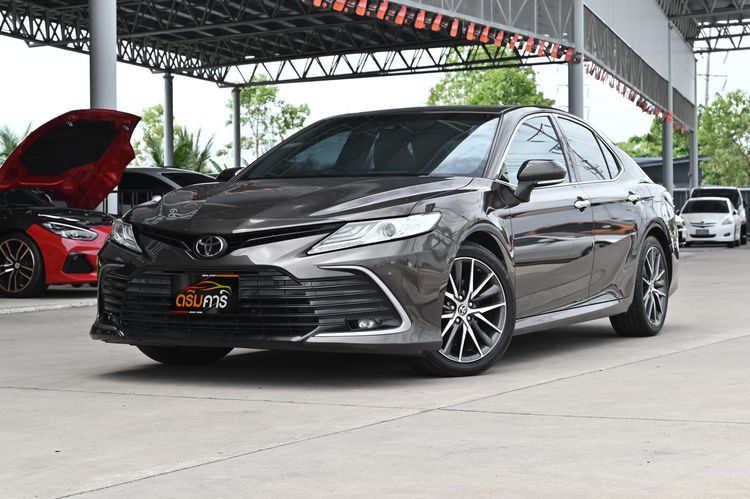 รถ Toyota Camry 2.5 Premium สี เทา