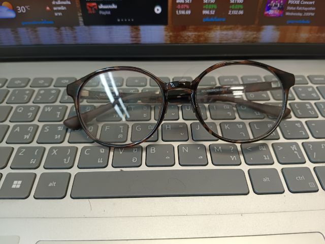 แว่น