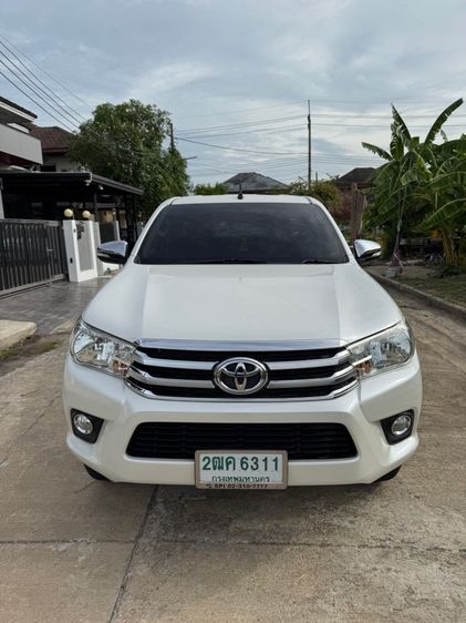 รถ Toyota Hilux Revo 2.8 G Prerunner สี ขาว