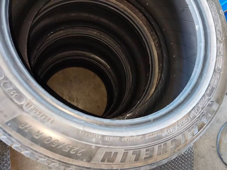 Michelin Primacy 4  225 50 R18  ปี23