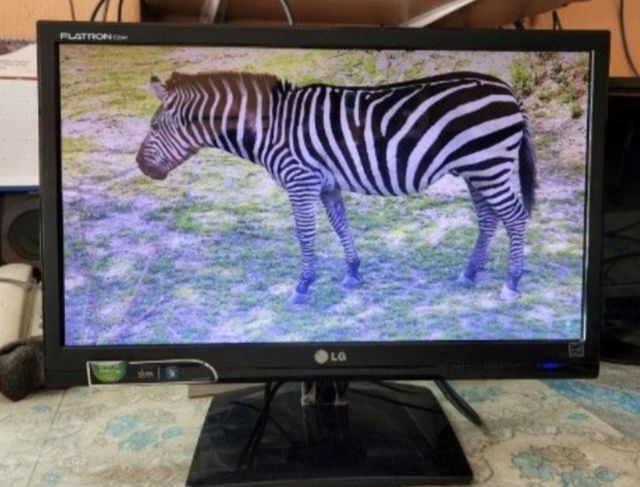 จอคอม lg 20" e2041t สภาพดีมาก ภาพสวยสดใสคมชัด เหมือนใหม่ ประกันไม่เป็นฝ้า ฟิล์มไม่เสื่อม ใช้ได้นานหลายปี รูปที่ 8
