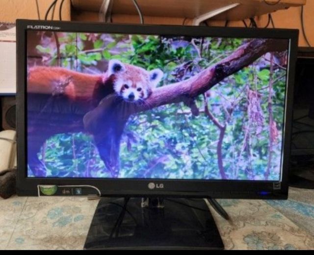 จอคอม lg 20" e2041t สภาพดีมาก ภาพสวยสดใสคมชัด เหมือนใหม่ ประกันไม่เป็นฝ้า ฟิล์มไม่เสื่อม ใช้ได้นานหลายปี รูปที่ 5