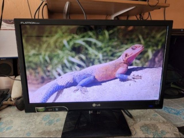 จอคอม lg 20" e2041t สภาพดีมาก ภาพสวยสดใสคมชัด เหมือนใหม่ ประกันไม่เป็นฝ้า ฟิล์มไม่เสื่อม ใช้ได้นานหลายปี รูปที่ 7