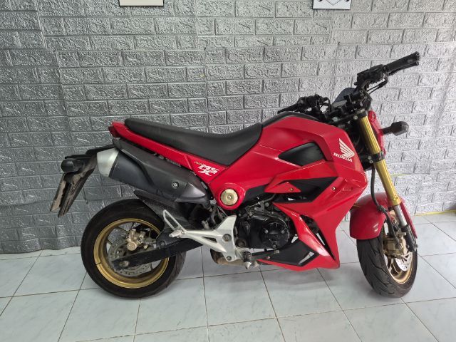 Honda msx125 ปี2013(ตัวแรก) รถเดิมไม่เคยทำเครื่อง ไม่เคยเปลี่ยนท่อ แฮนด์โรบอร์ท หน้ากาก คีปฉลาม ยางหน้าหลังพึ่งเปลี่ยน รูปที่ 4