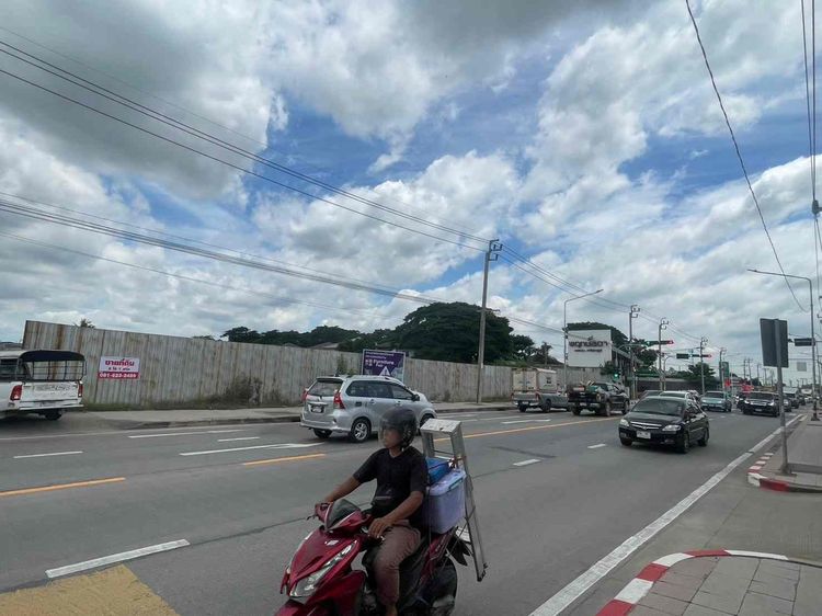 ขายที่ดินเปล่า ทำเลดี ติดหมู่บ้านพฤกษ์ลดา เหมาะสำหรับทำร้านค้าขายและโกดัง กรุงเทพ รูปที่ 3