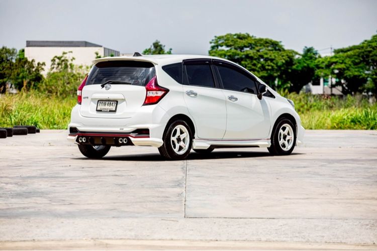 Nissan Note 2018 1.2 VL Sedan เบนซิน ไม่ติดแก๊ส เกียร์อัตโนมัติ ขาว รูปที่ 4
