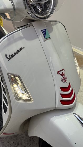 Vespa GTS 300 Super Sport HPE  2022 รูปที่ 14