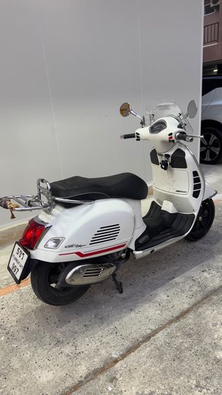 Vespa GTS 300 Super Sport HPE  2022 รูปที่ 3