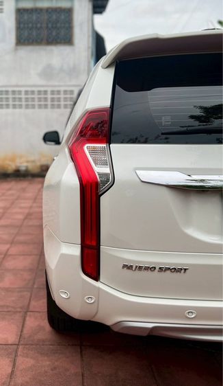 รถ Mitsubishi Pajero 2.5 VG Turbo สี ขาว