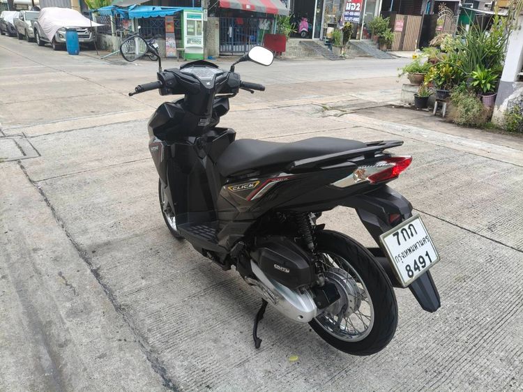 🛵ยังไงก็ขาย CLICK125 i ปี 61 เครื่องดี สีสวย สตาร์ทมือ เล่มชุดโอนครบ+เปลี่ยนถ่ายน้ำมันเครื่องฟรี ส่งฟรี30 ก.ม รูปที่ 7