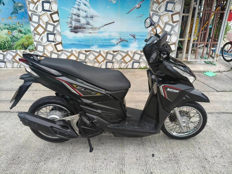🛵ยังไงก็ขาย CLICK125 i ปี 61 เครื่องดี สีสวย สตาร์ทมือ เล่มชุดโอนครบ+เปลี่ยนถ่ายน้ำมันเครื่องฟรี ส่งฟรี30 ก.ม รูปที่ 3